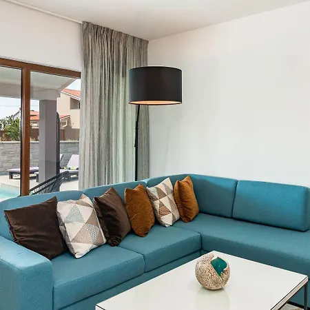 Holiday home Mit Privatem Pool, Wlan, Klima Und Baeder En *